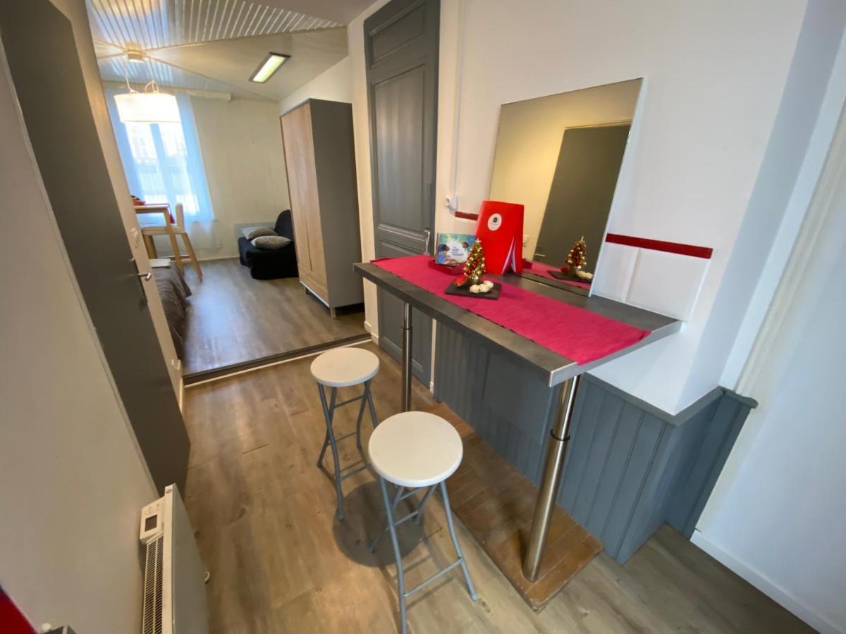 Au Bouquet Troyen - Wifi - Calme Et Tranquillite Troyes Exterior foto