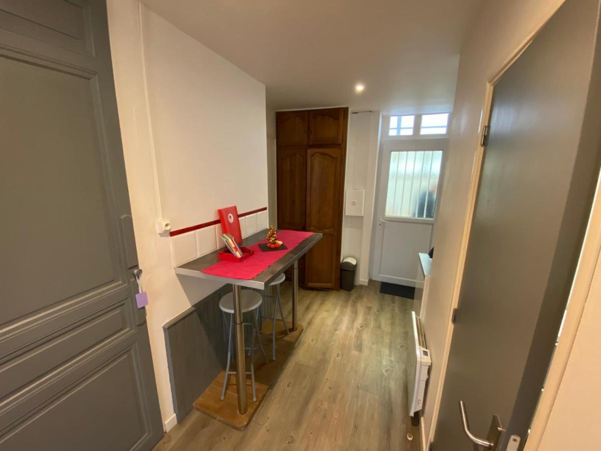 Au Bouquet Troyen - Wifi - Calme Et Tranquillite Troyes Exterior foto