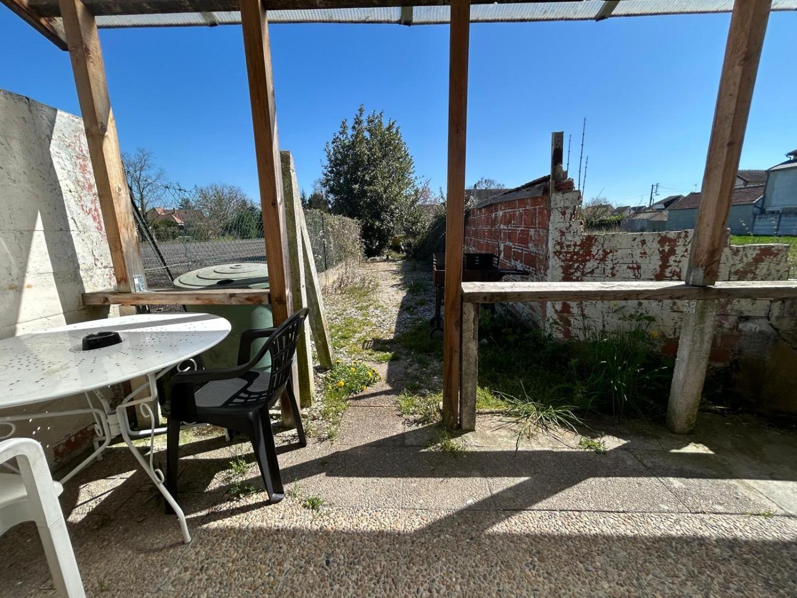 Au Bouquet Troyen - Wifi - Calme Et Tranquillite Troyes Exterior foto