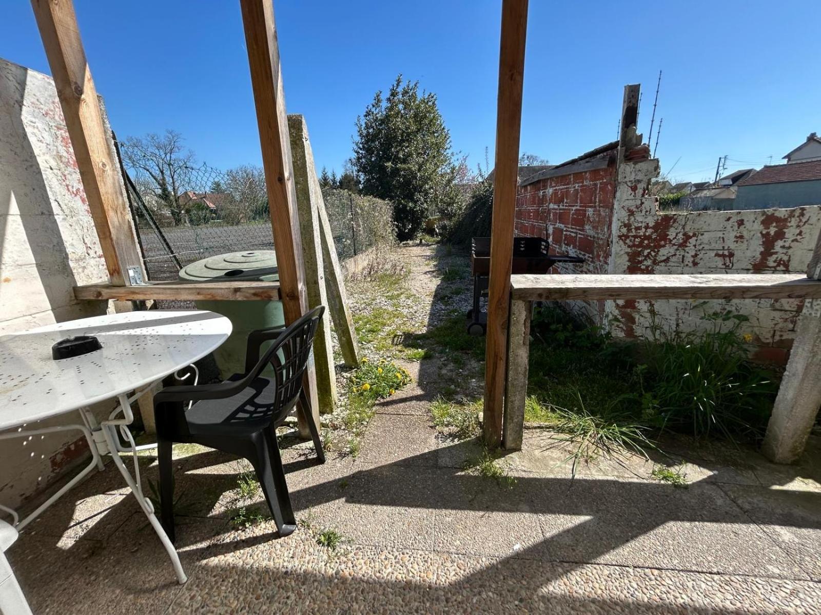 Au Bouquet Troyen - Wifi - Calme Et Tranquillite Troyes Exterior foto