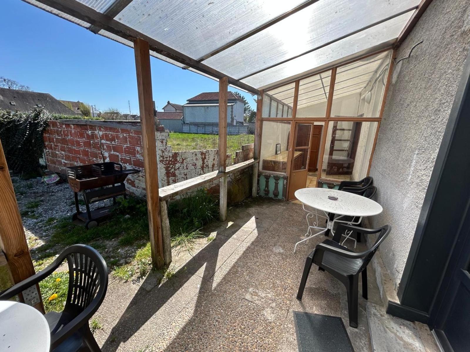 Au Bouquet Troyen - Wifi - Calme Et Tranquillite Troyes Exterior foto