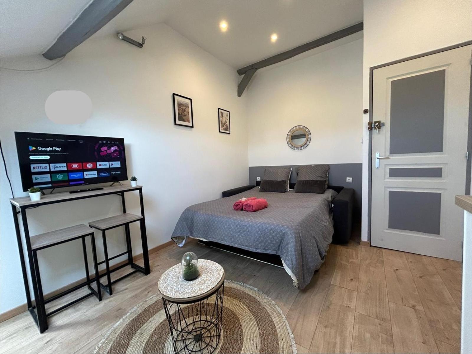Au Bouquet Troyen - Wifi - Calme Et Tranquillite Troyes Exterior foto
